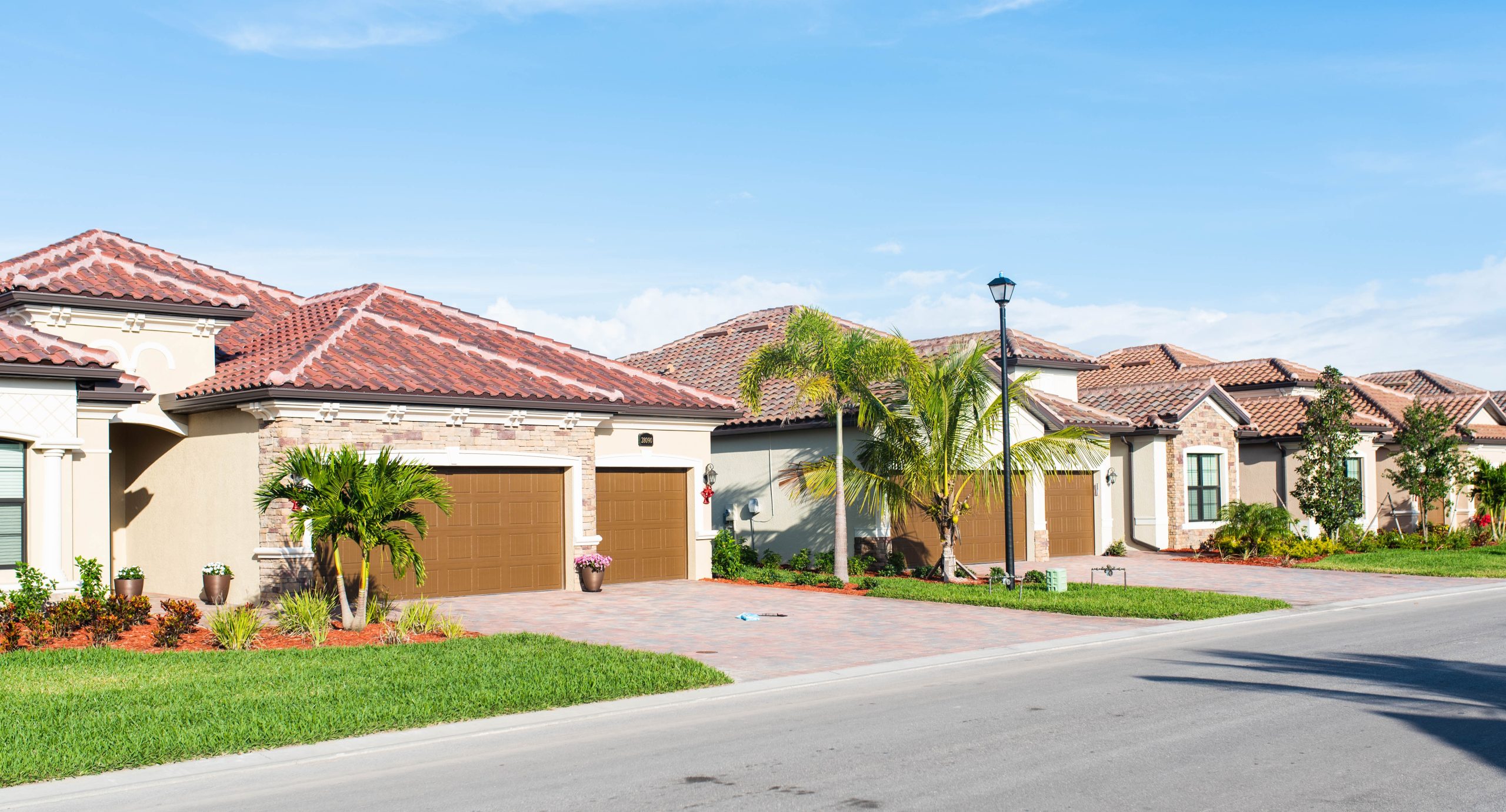 florida-golf-community-houses-background-bonita-s-2026-03-09-09-18-38-utc